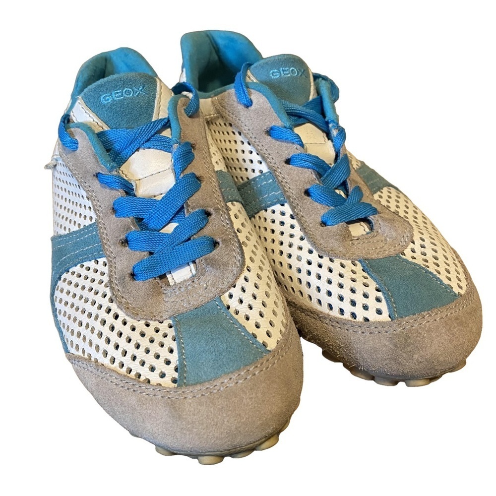 Geox Respira Women’s Blue & White Suede Sneakers Size 7 - Picture 3 of 9
